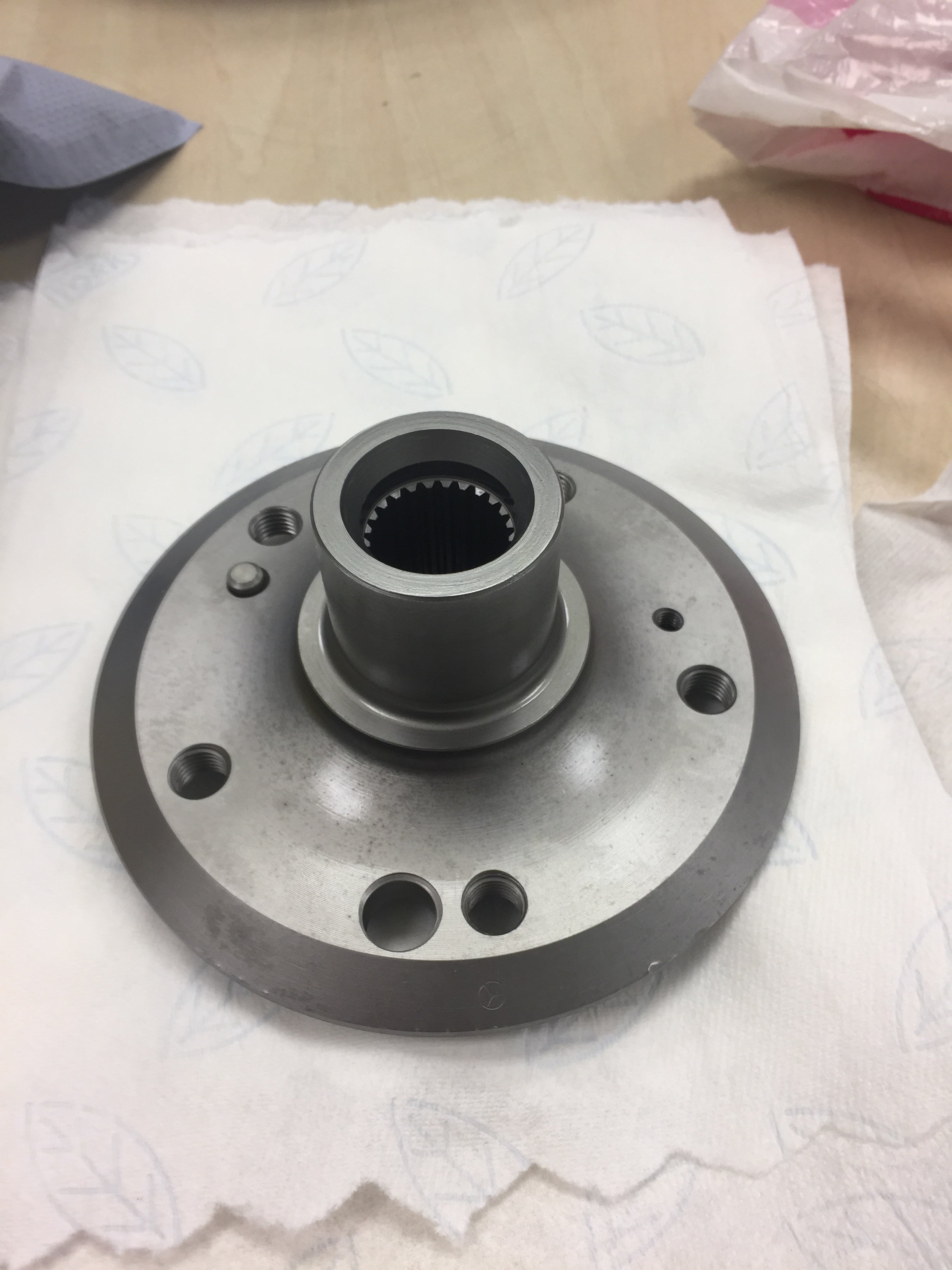 W124 Radträger vorn rechts - generalüberholt