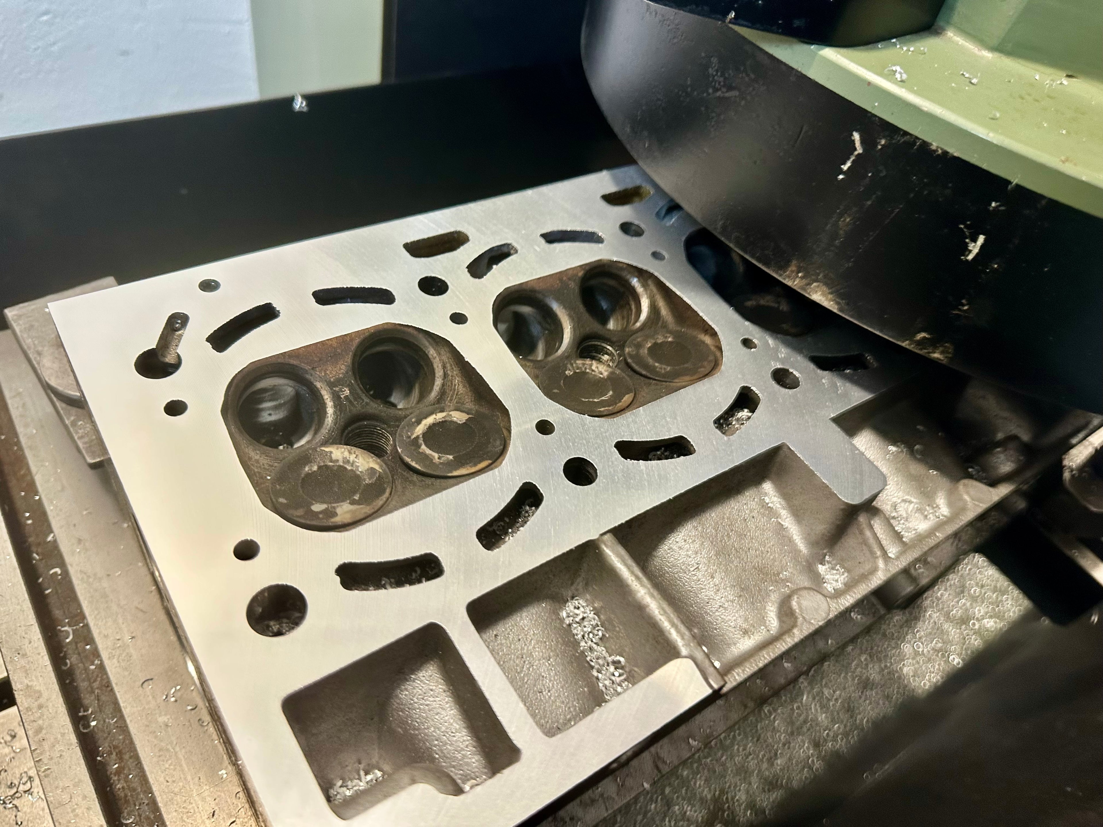 Zylinderkopf planen / planfräsen